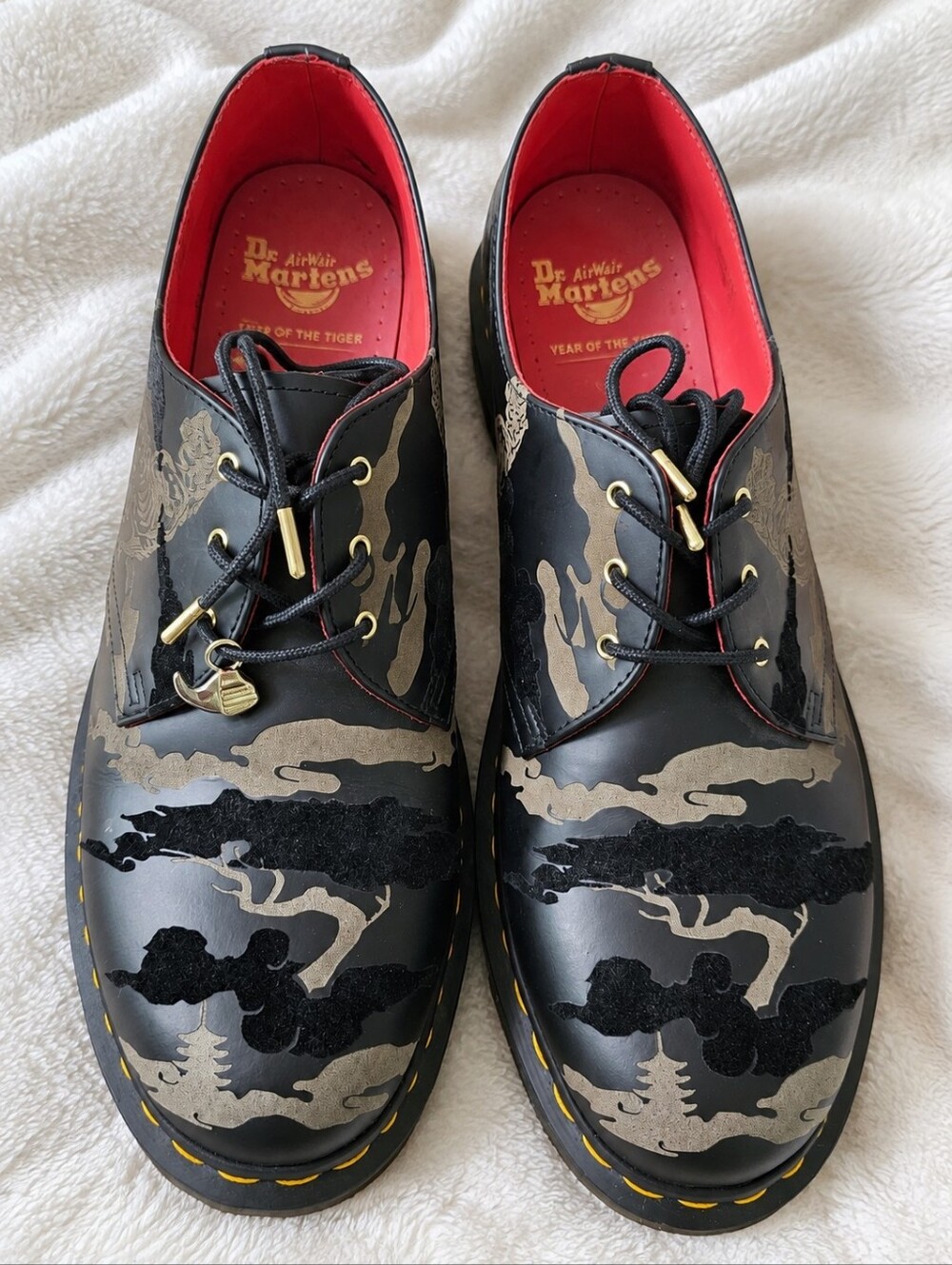 Dr. Martens Men’s Black & Gold Year of the Tiger 3-Eye Shoes US 13